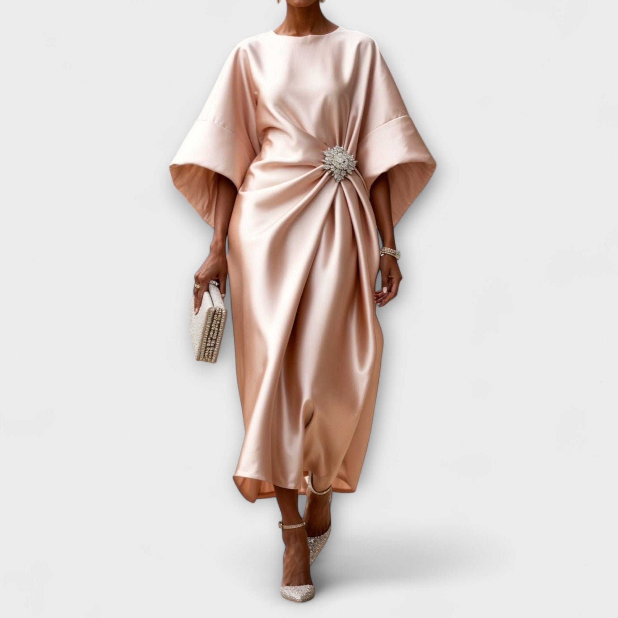 Luxusné saténové maxi šaty s leskom