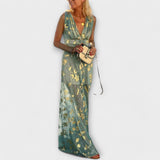 Odevy s V-výstrihom a detailmi z trblietok