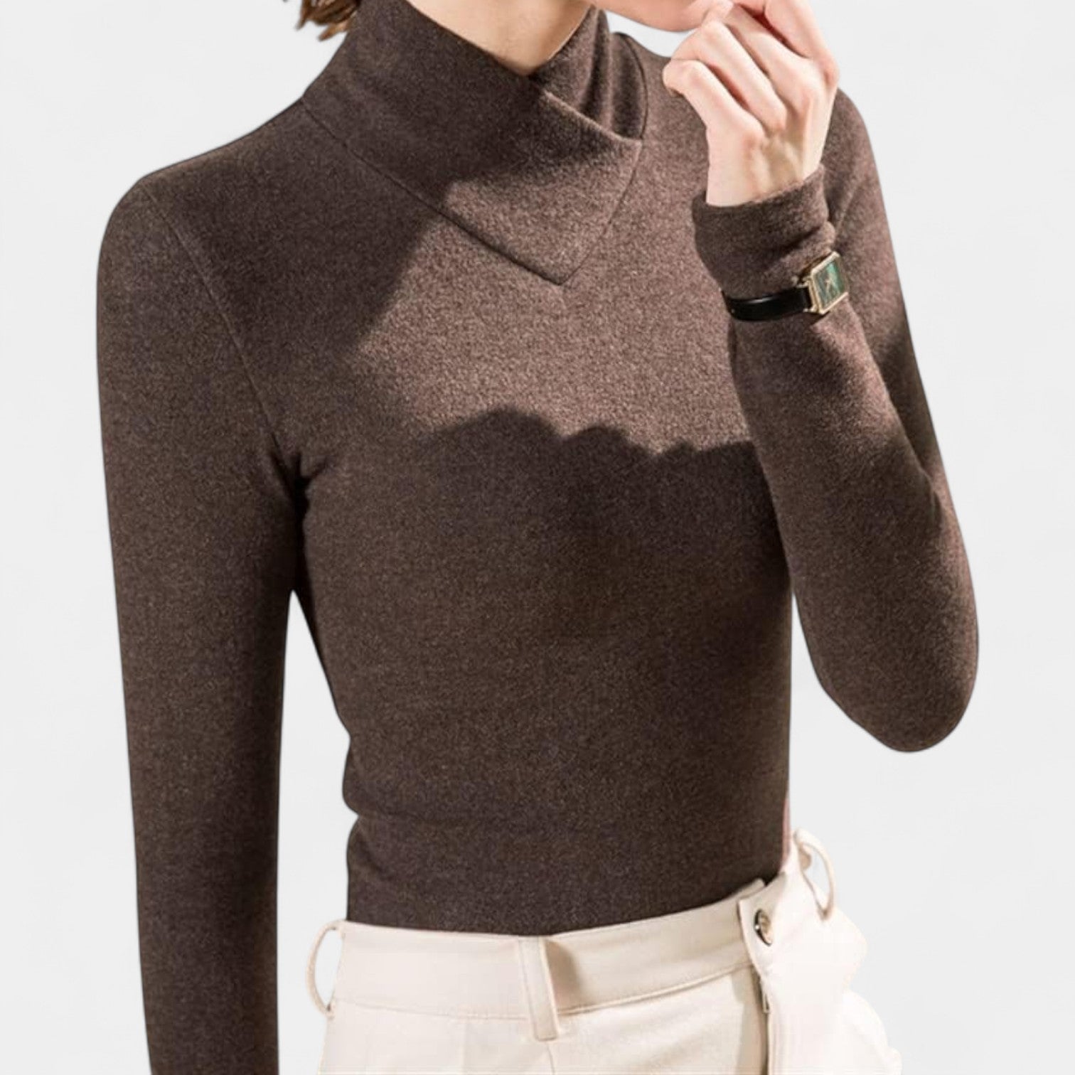 Veronika – Elegantný pulóver s tesným strihom