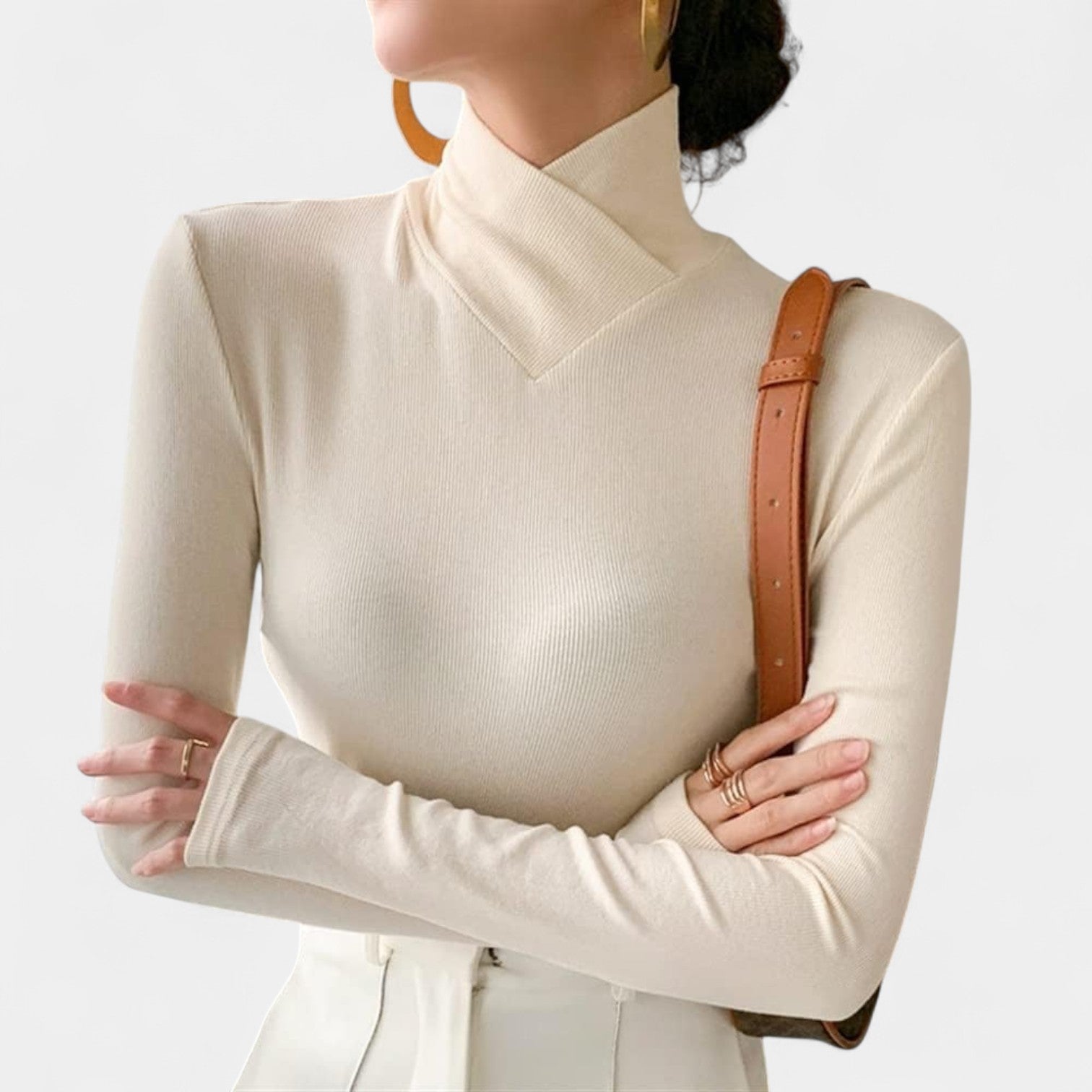 Veronika – Elegantný pulóver s tesným strihom