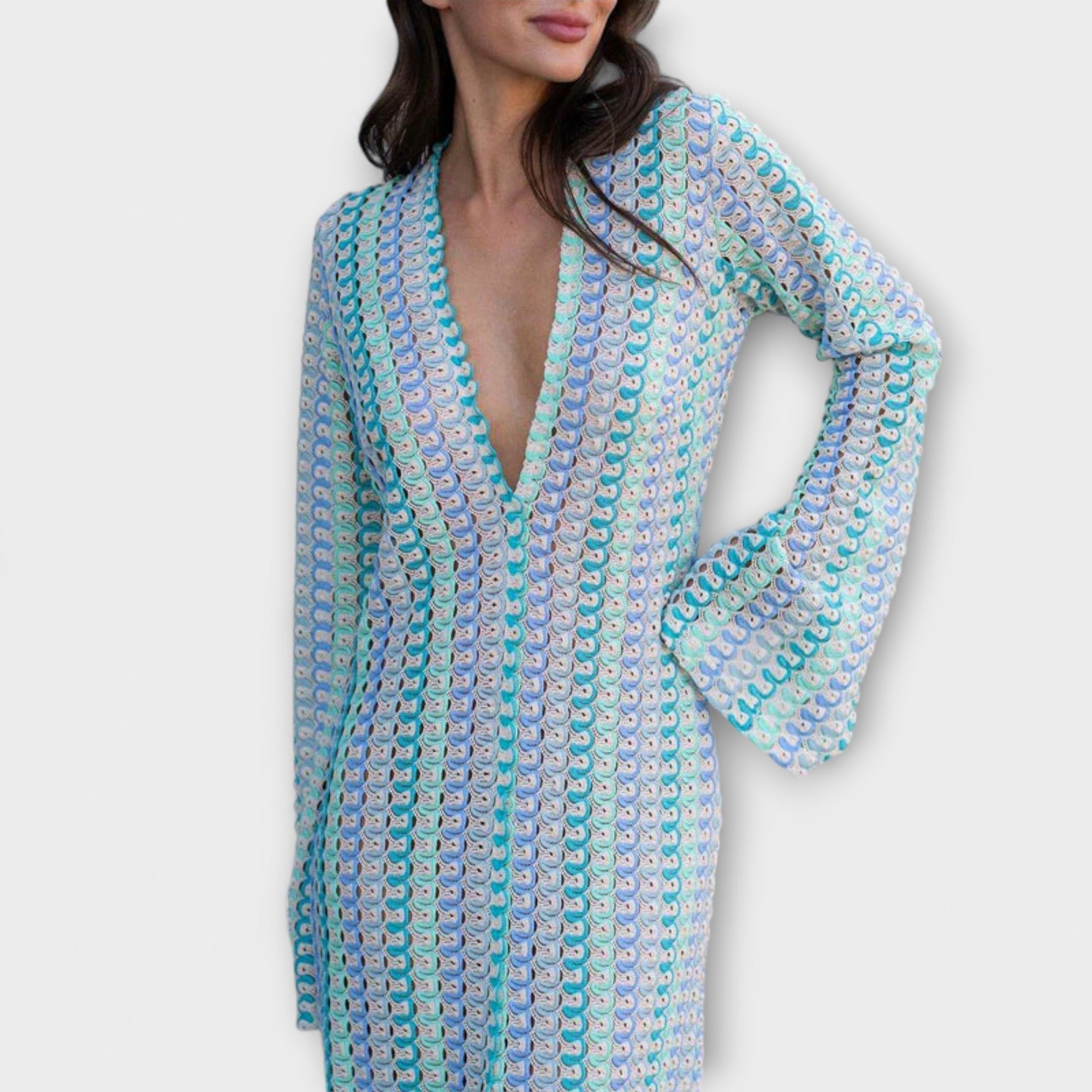 Elina – Maxi šaty s V-výstrihom a dovolenkovým nádychom