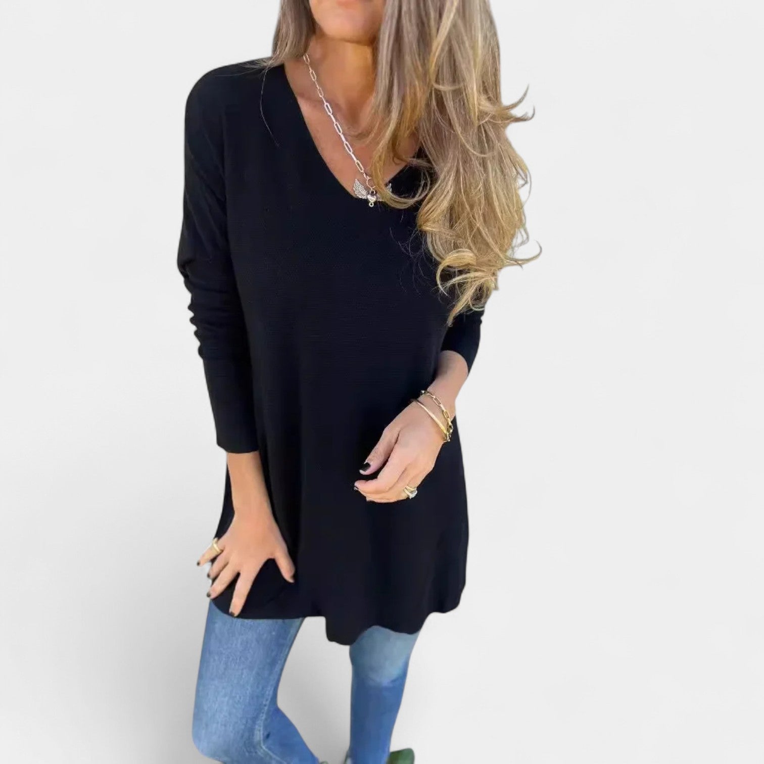 Leontýna – Voľná pletená tunika s V- výstrihom