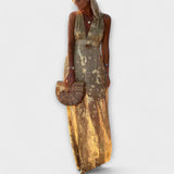 Odevy s V-výstrihom a detailmi z trblietok